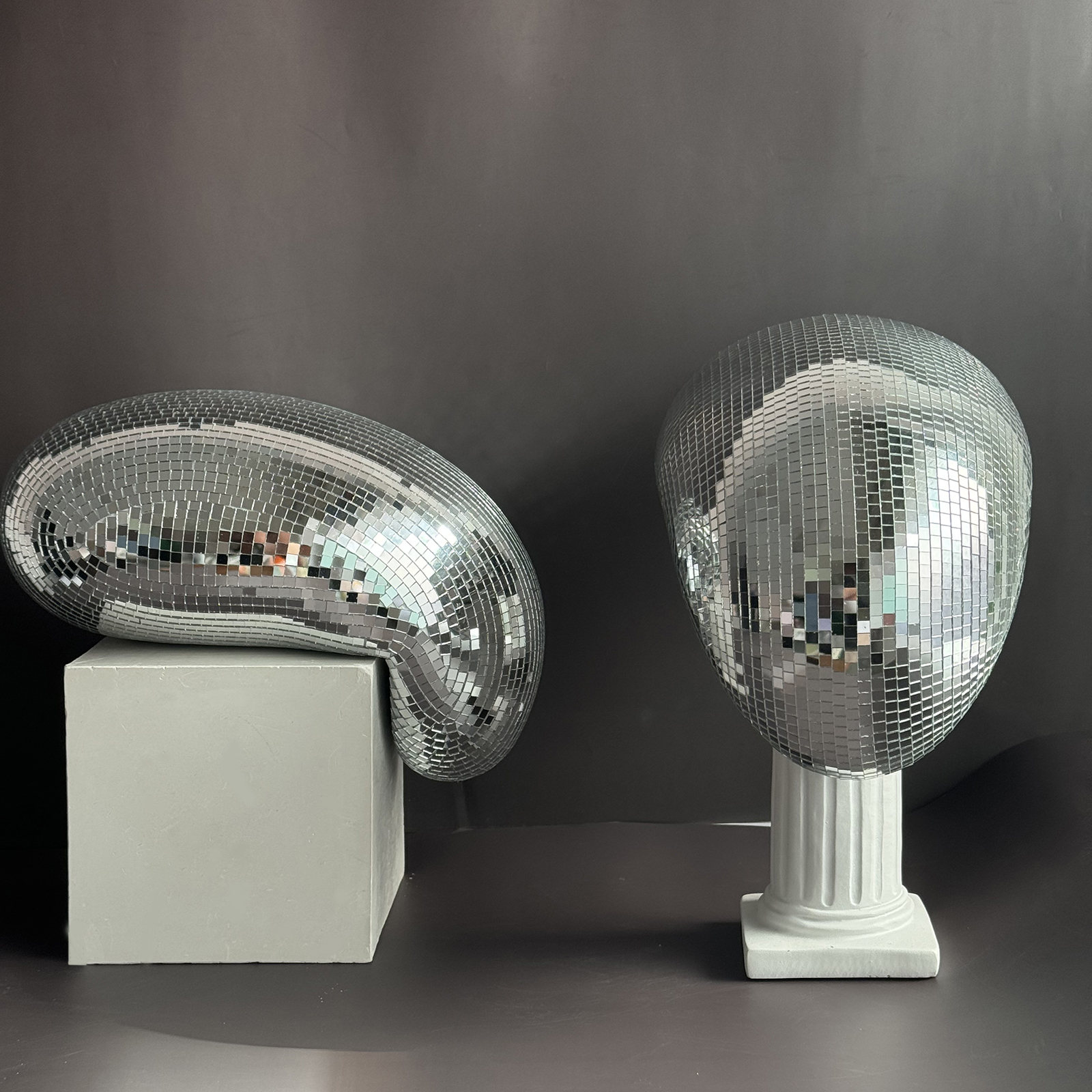 28cm Melted Disco Ball Mirror  - Interior Design Modern のレビューと価格