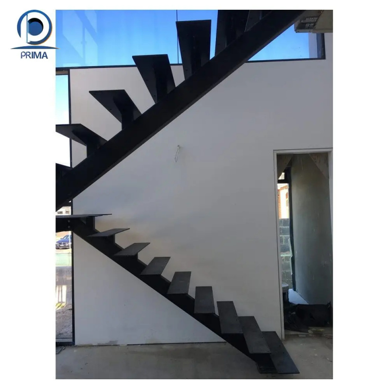 custom.Single Stringer Stairca - Interior Design Home のレビューと価格