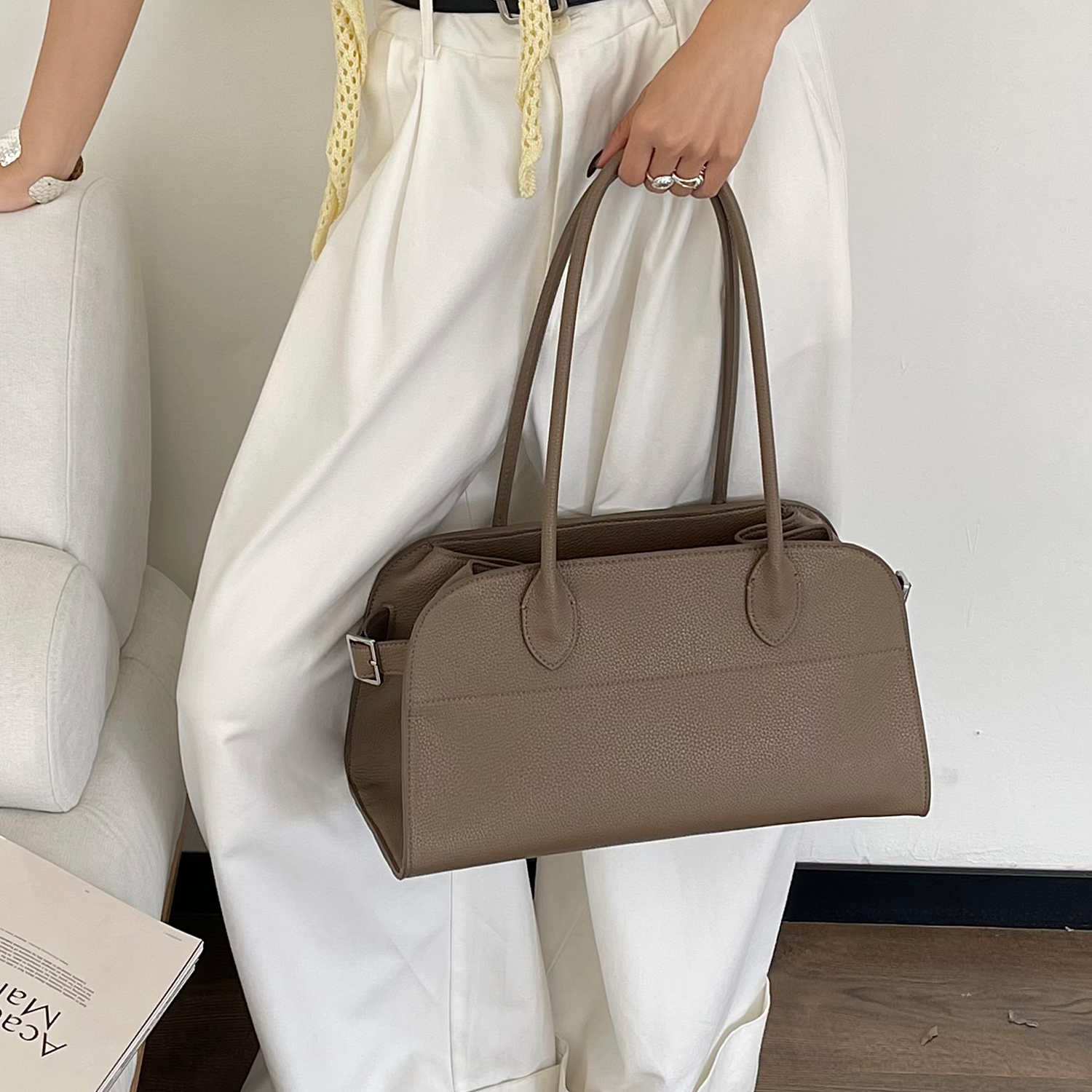 Litchi Grain Texture Tote Bag  - Interior Design Texture のレビューと価格